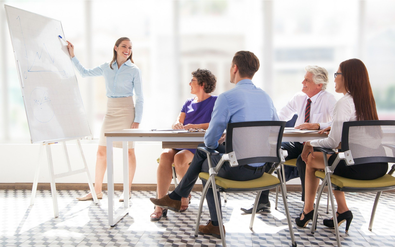 ビル群の背景画像 